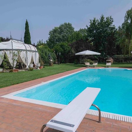 Villa Luxury Pool & Garden Пиза Екстериор снимка
