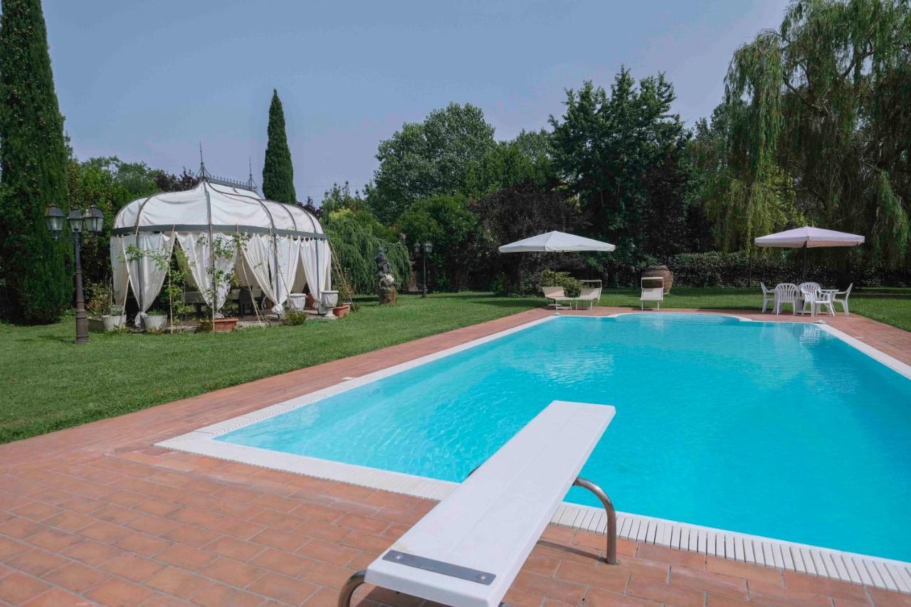 Villa Luxury Pool & Garden Пиза Екстериор снимка